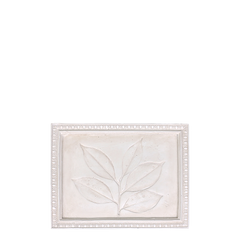 Picture w. leaf relief H18/L23/W1 cm antique cream