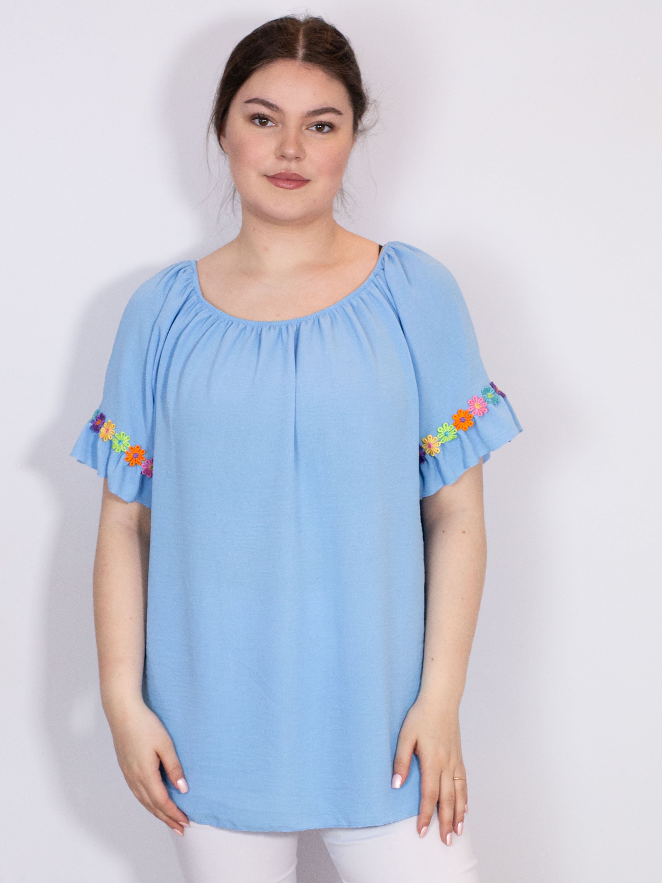 Bluse med multi blomster - Brystmål 130cm