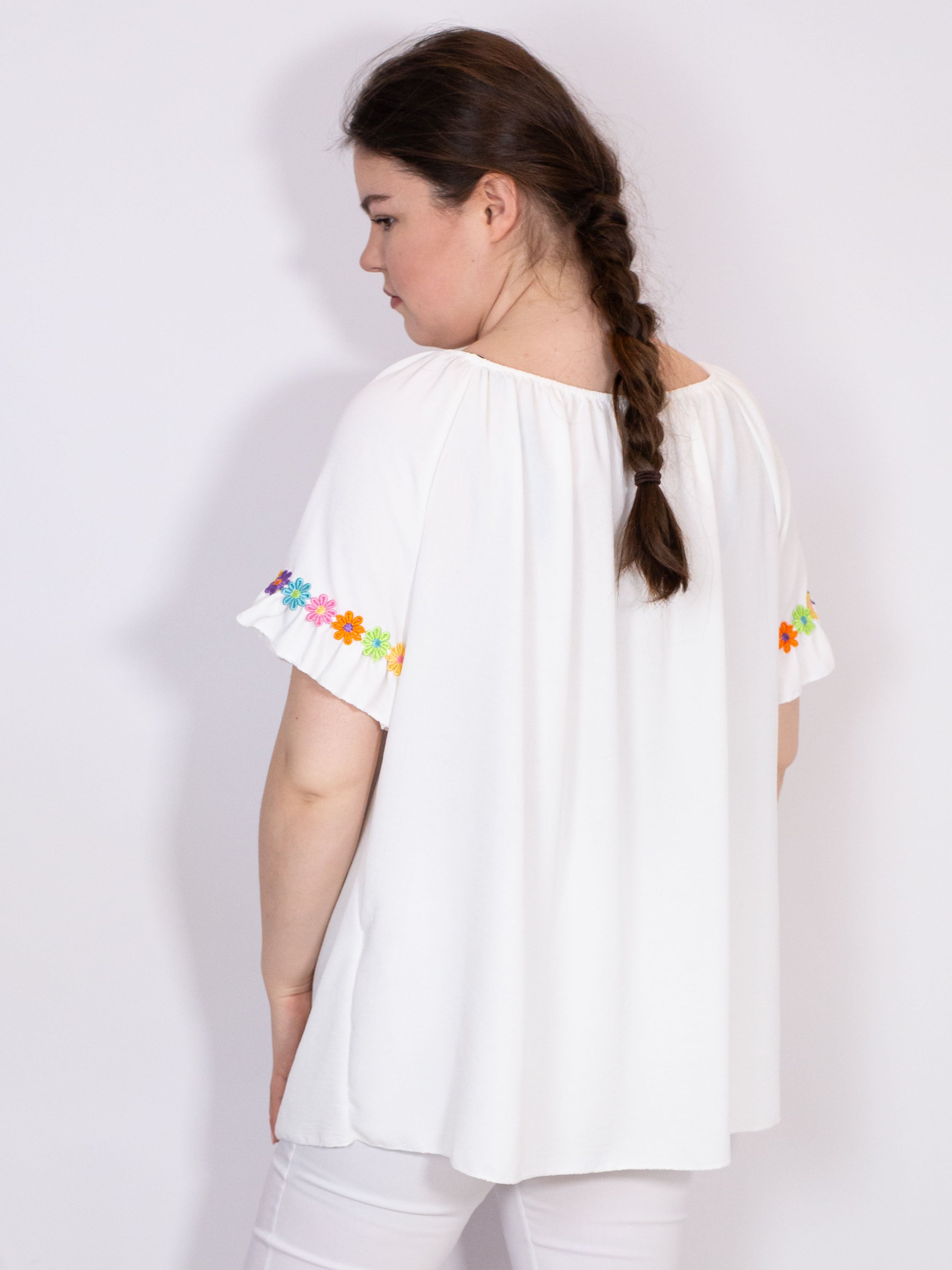 Bluse med multi blomster - Brystmål 130cm