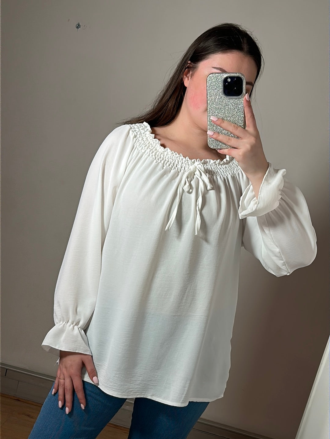 Bluse med smock og bånd - Brystmål 130cm - - Live 1